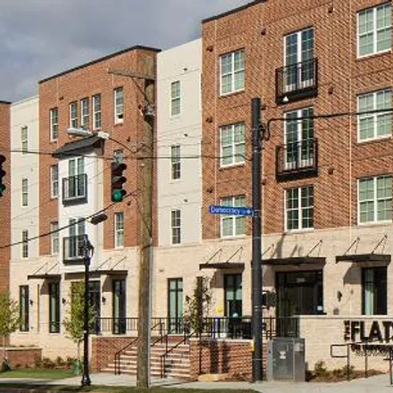 Rent this 1 bed apartment on The Flats on Universty in 3895 University Drive, Fairfax
