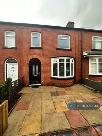 Rent this 3 bed townhouse on Morris Street in Hollins, M26 2HF