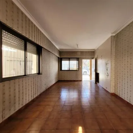 Image 1 - Uruguay 864, Villa Martelli, 1603 Vicente López, Argentina - House for sale