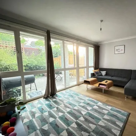 Rent this 3 bed duplex on 126 Bedford Road in London, SW4 7HA