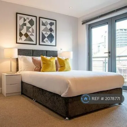 Rent this 1 bed apartment on Radisson Hotel Blu in Broad Quay, Bristol