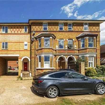 Buy this 1 bed apartment on 118 Oldfield Road in London, TW12 2HR