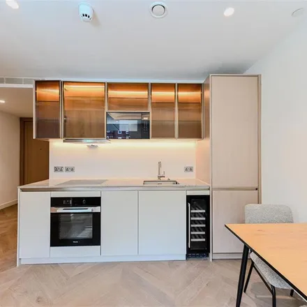 Rent this 1 bed apartment on Minories in Aldgate, London