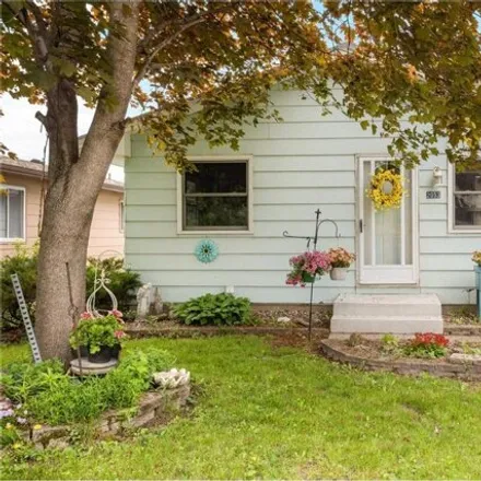 Buy this 3 bed house on 2285 Skillman Avenue East in North St. Paul, Ramsey County