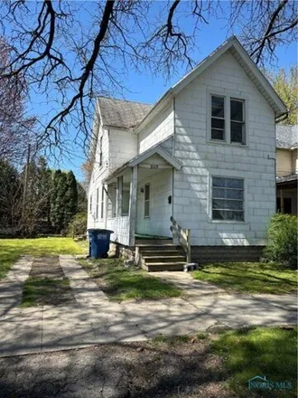 Buy this 2 bed house on 831 Stickney Avenue in Toledo, OH 43604