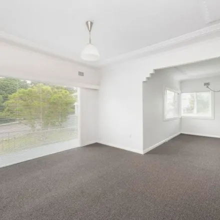 Image 5 - Old Belmont Road, Belmont North NSW 2280, Australia - Apartment for rent