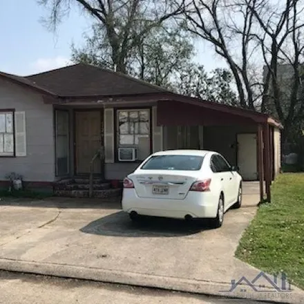 Buy this 3 bed house on 264 Morrison Avenue in Houma, LA 70364