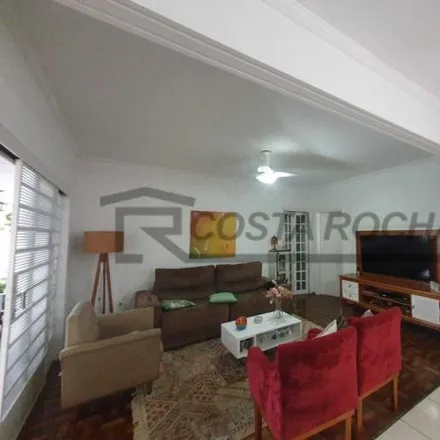 Buy this 3 bed house on Rua Rodrigues Alves in Jardim Marília, Salto - SP