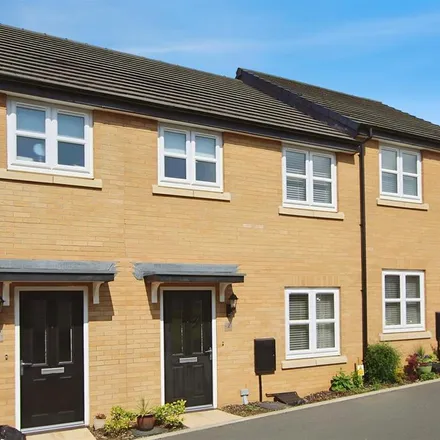 Rent this 3 bed townhouse on unnamed road in Higham Ferrers, NN10 8FN