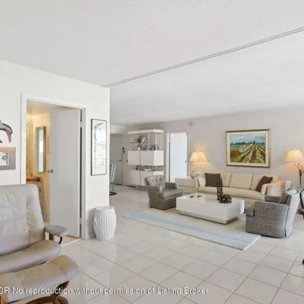 Image 7 - South Ocean Boulevard, South Palm Beach, Palm Beach County, FL 33460, USA - Condo for rent