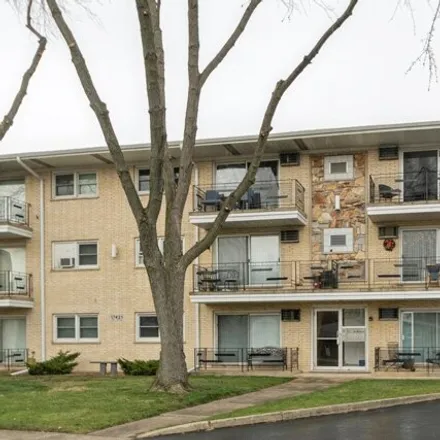 Buy this 2 bed condo on unnamed road in Tinley Park, IL 60483