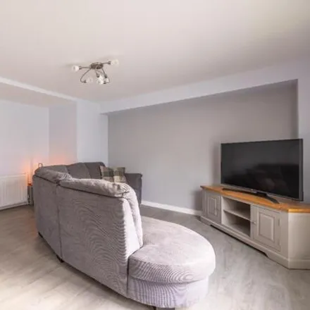 Image 2 - Greenlaw Court, Glasgow, G14 0PQ, United Kingdom - Apartment for rent