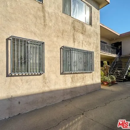 Image 5 - 1138 Fedora St, Los Angeles, California, 90006 - House for sale