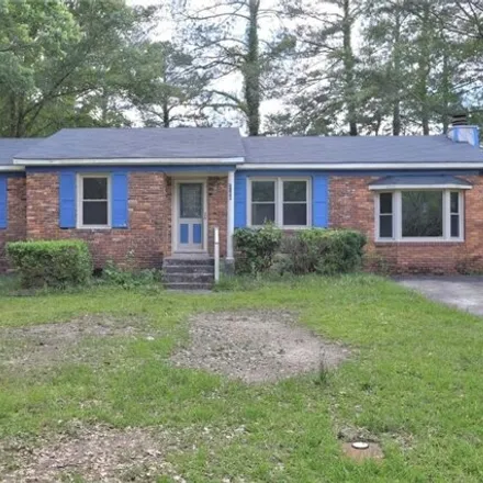 Rent this 3 bed house on 2158 Lyn Dr in Macon, Georgia