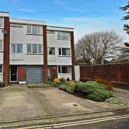 Buy this 3 bed townhouse on Somerstown in Chichester, PO19 6AH
