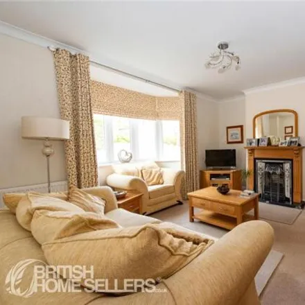 Image 5 - Beeches, 1-7 Beech Close, Kettering, NN14 2XQ, United Kingdom - House for sale