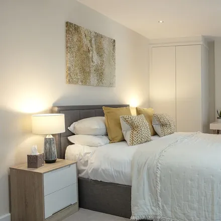 Rent this 2 bed apartment on London in SW1P 4HA, United Kingdom