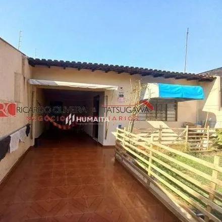 Buy this 2 bed house on Rua Florença in Piza, Londrina - PR