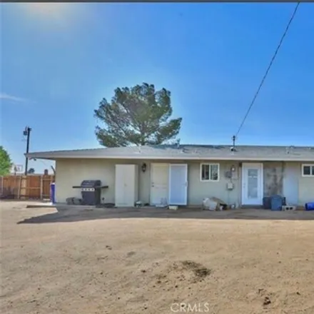 Image 3 - 21383 Ottawa Road, Apple Valley, CA 92308, USA - House for sale