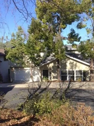 Buy this 3 bed house on 10098 Brentwood Circle in Auburn, CA 95603