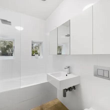 Image 4 - 186 Birrell Street, Bondi Junction NSW 2022, Australia - Apartment for rent