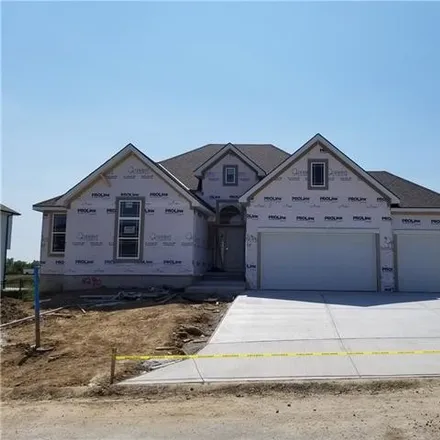Buy this 4 bed house on 15501 Aspen Court in Basehor, Leavenworth County