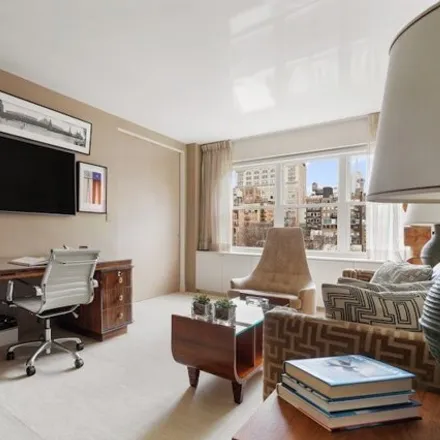 Image 7 - 20 East 9th Street, New York, NY 10003, USA - Apartment for sale
