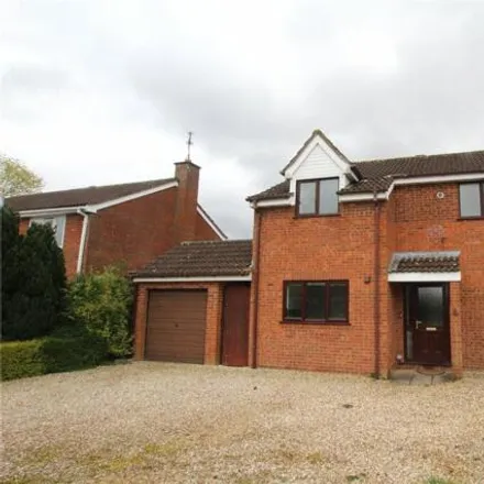 Rent this 3 bed house on unnamed road in Swindon, SN5 6BP