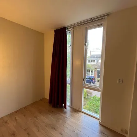 Rent this 3 bed apartment on De Huipen 62 in 5581 TT Waalre, Netherlands
