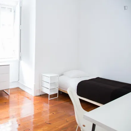 Rent this 4 bed room on SRS Legal in Rua Dom Francisco Manuel de Melo, 1070-015 Lisbon