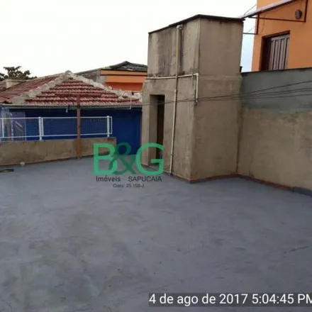 Buy this 3 bed house on Rua Costa Barros 1129 in São Lucas, São Paulo - SP