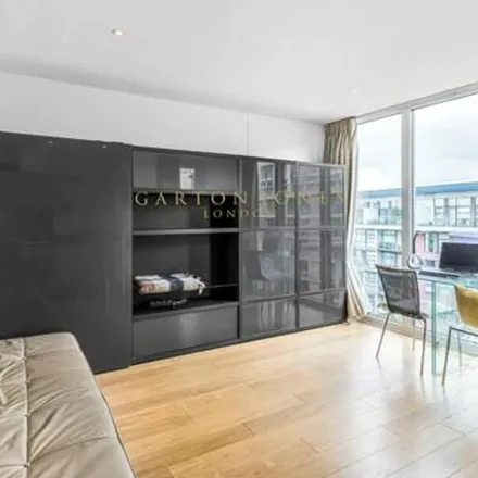 Image 4 - Eustace Building, 372 Queenstown Road, London, SW11 8PP, United Kingdom - Apartment for rent