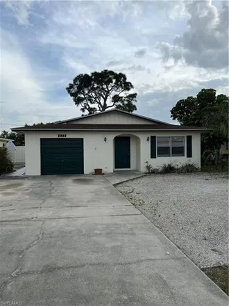 Rent this 4 bed house on 634 98th Avenue North in Collier County, FL 34108