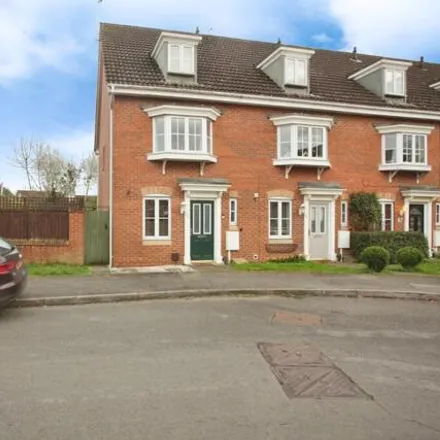 Buy this 3 bed house on Chaytor Drive in Nuneaton and Bedworth, CV10 9ST