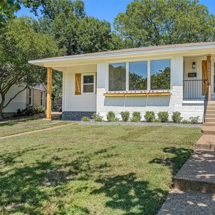 Rent this 3 bed house on 2541 Walsh Court in Fort Worth, TX 76109