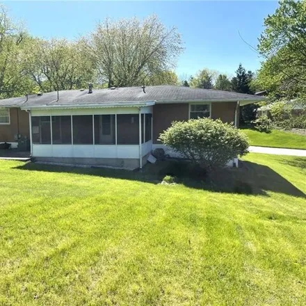 Image 4 - 2869 Loris Drive, Miami Township, OH 45449, USA - House for sale