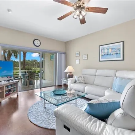 Image 4 - Cypress Lake Country Club, 6767 Winkler Road, Fort Myers Beach, Lee County, FL 33919, USA - Condo for sale