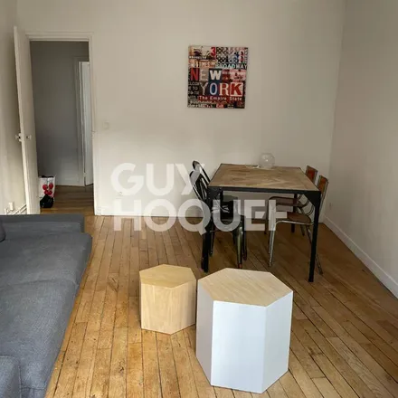 Image 3 - 33 Rue Duhesme, 75018 Paris, France - Apartment for rent