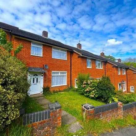 Rent this 3 bed townhouse on 53 Mousehole Lane in Southampton, SO18 4FB