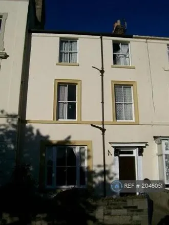 Image 2 - Ascot, 11 West Square, Scarborough, YO11 1TW, United Kingdom - Townhouse for rent