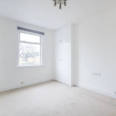 Rent this 4 bed apartment on Harwood Road in London, SW6 4QL