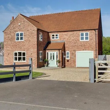 Buy this 4 bed house on Redmay Farm in Broadgate Road, Sutton St Edmund