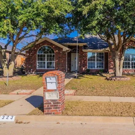 Buy this 4 bed house on 343 Choctaw Trail in Waxahachie, TX 75165