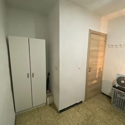 Rent this 9 bed apartment on Farmacia Machuca González in Avenida de los Gavilanes, 3