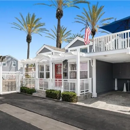 Buy this studio apartment on 37 Cabrillo Street in Newport Beach, CA 92663