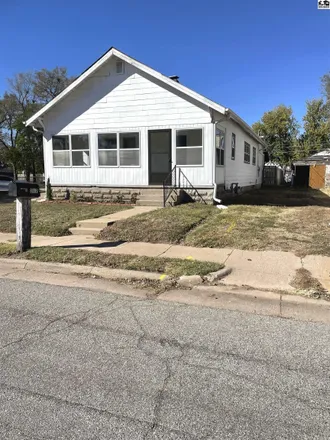 Buy this 2 bed house on 317 Justice Street in Hutchinson, KS 67501