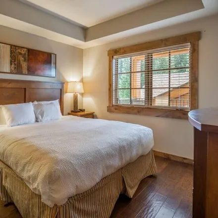 Rent this 1 bed condo on Cle Elum in West 1st Street, Cle Elum