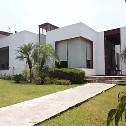 Image 4 - Del Parque Avenue, La Molina, Lima Metropolitan Area 15026, Peru - House for sale
