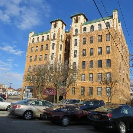 Rent this 1 bed apartment on 116 East Park Avenue in City of Long Beach, NY 11561