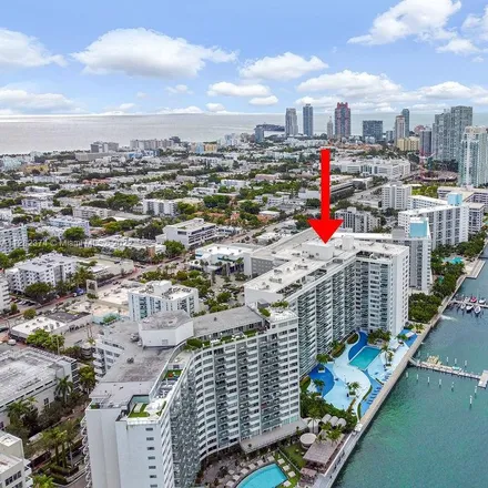 Buy this 1 bed condo on Mirador Apartments South Tower in 1000 West Avenue, Miami Beach